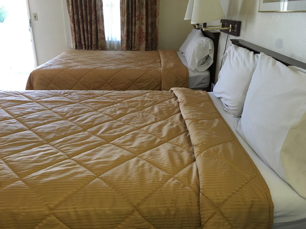 Red Carpet Inn - Gettysburg Exteriör bild