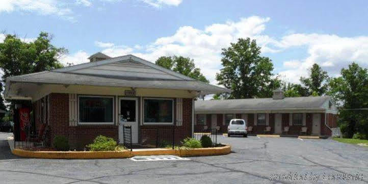 Red Carpet Inn - Gettysburg Exteriör bild